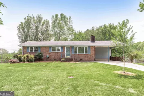 404 Dewberry Ln, Lindale, GA 30147