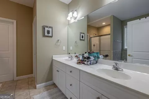 Bath - 308 Burnhill Ave, Evans, GA 30809 photo 1 of 6