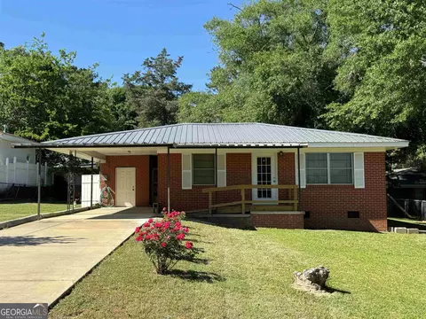 109 E Paulk, Opp, AL 36467