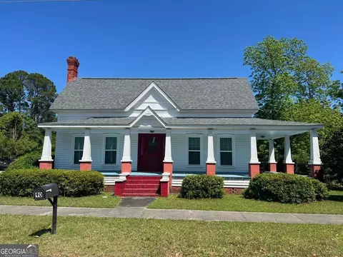 90 N Kennedy St, Metter, GA 30439