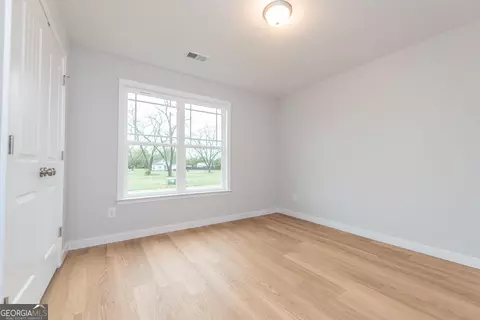 131 Colonial Dr, Cochran, GA 31014 photo 8
