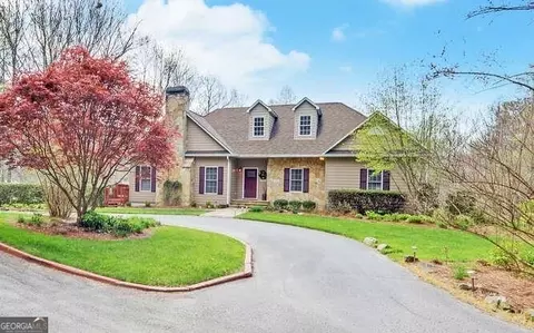 5122 Summer Wood Ln, Young Harris, GA 30582