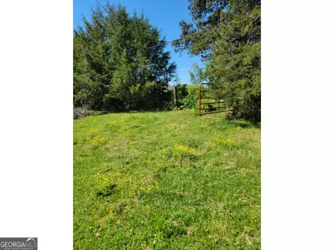 293 Brookhaven Cir, Toccoa, GA 30577 photo 2