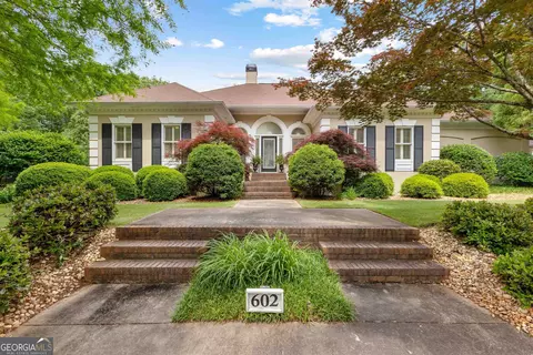 602 Maddox Rd, Griffin, GA 30224