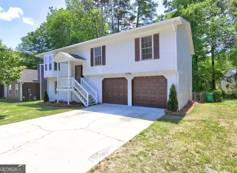 6395 Eastbriar Dr, Lithonia, GA 30058