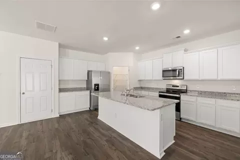 11969 Conrad Cir #165, Hampton, GA 30228 photo 9