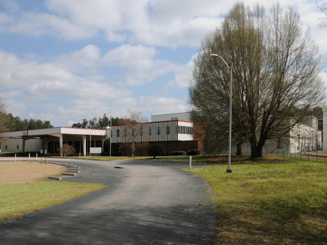 1425 Vernon Rd, Lagrange, GA 30240 photo 2