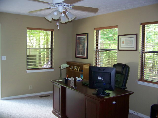 210 Thomas Dr, Lagrange, GA 30240 photo 14