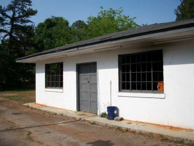 6426 Hamilton Rd, Lagrange, GA 30240 photo 3