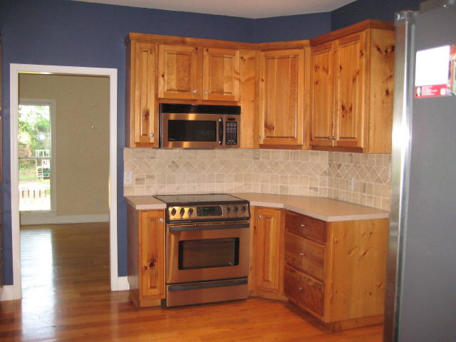 1332 Cedar Dr, Madison, GA 30650 photo 2