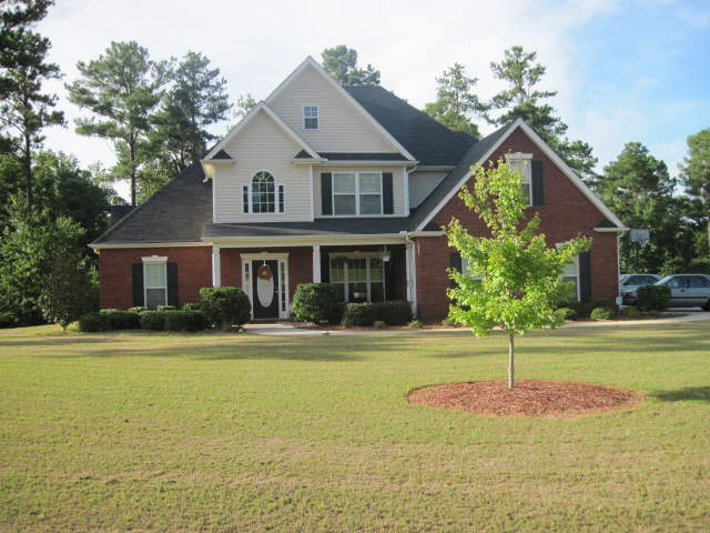 217 Hedgewood Dr, Hampton, GA 30228 photo 1