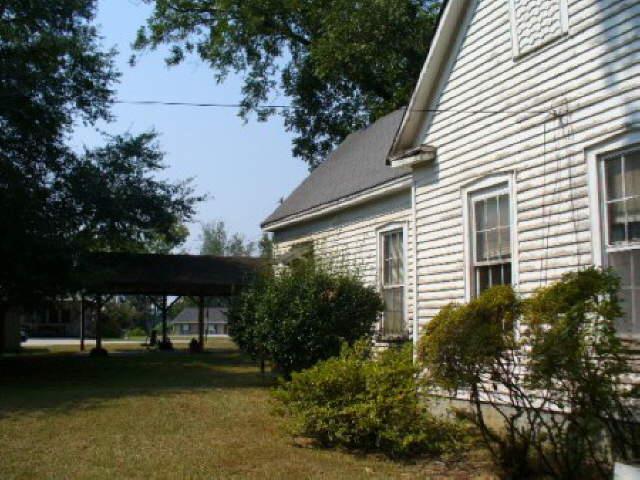 175 Gainesville St, Carnesville, GA 30521 photo 5