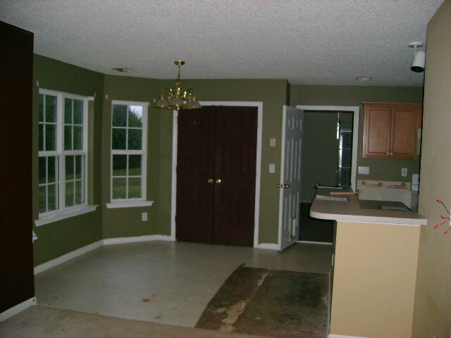 1098 Hampton Rd, Hampton, GA 30228 photo 5