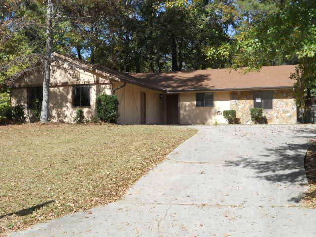 6690 Cameron Rd, Morrow, GA 30260 photo 1