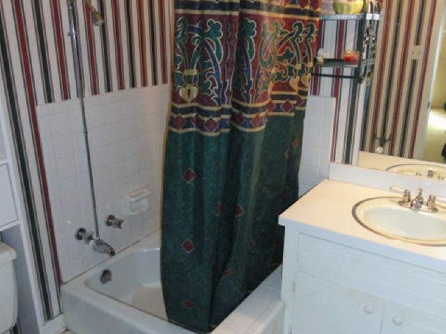 260 E Broad St, Winder, GA 30680 photo 11