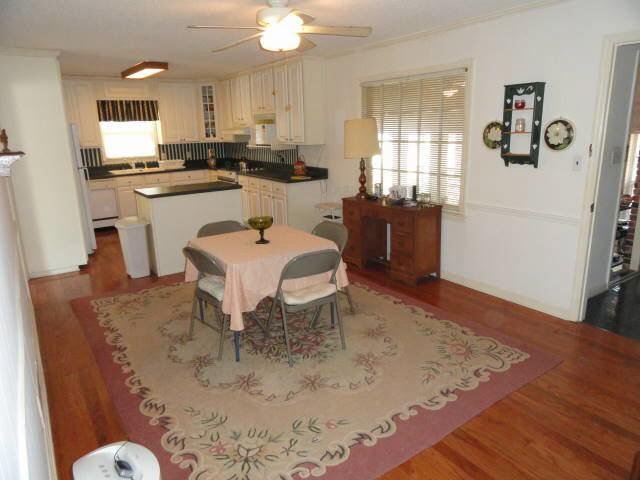 260 E Broad St, Winder, GA 30680 photo 4