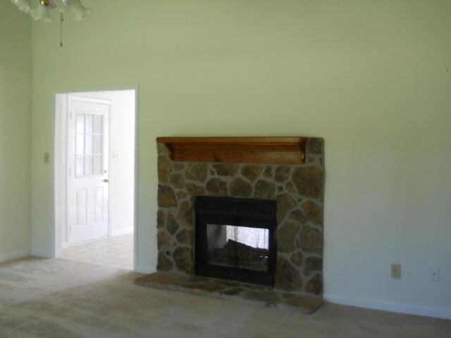 153 Hawthorne Cir, Lagrange, GA 30240 photo 2