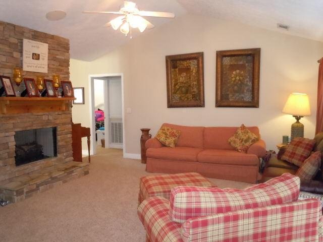 125 Foxdale Dr, Lagrange, GA 30240 photo 4