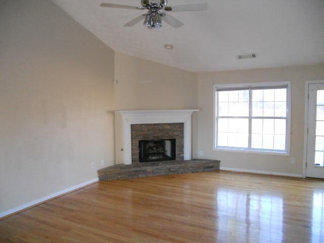 140 Falls Xing, Covington, GA 30016 photo 3