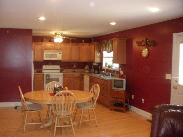 391 Strickland Cir, Colbert, GA 30628 photo 4