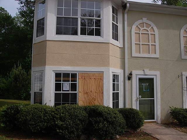 3027 Fields Dr, Lithonia, GA 30038 photo 1