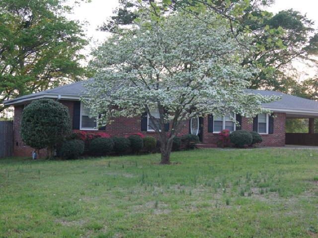605 Lakeview Dr, Monroe, GA 30656 photo 1