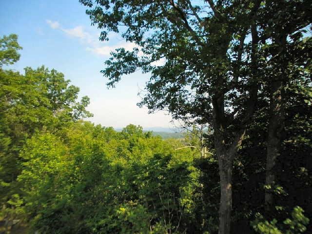 591 Crescent Dr, Toccoa, GA 30577 photo 3