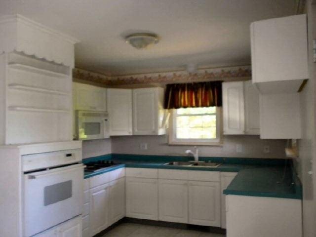 591 Crescent Dr, Toccoa, GA 30577 photo 4
