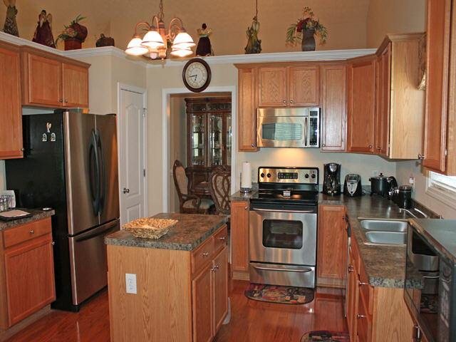30 Clearbrook Ct, Covington, GA 30016 photo 2