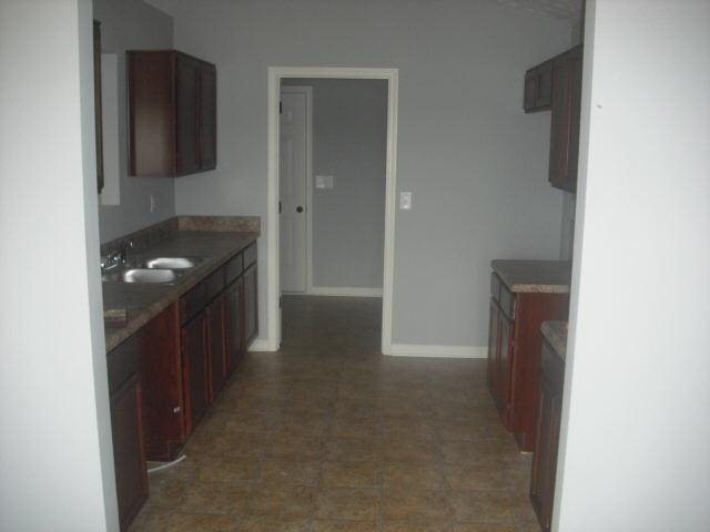 4993 Summersun Dr, Morrow, GA 30260 photo 3