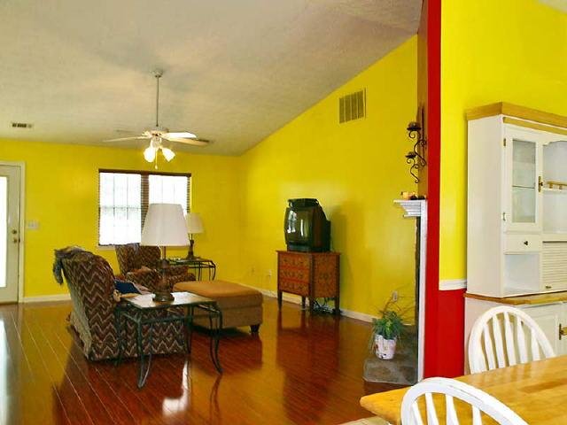 101 Greenleaf Dr, Hampton, GA 30228 photo 2