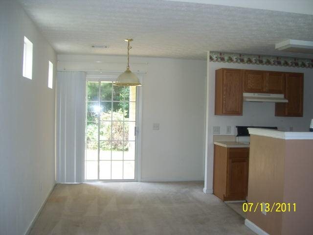 1045 Lakeside Cir, Covington, GA 30016 photo 8