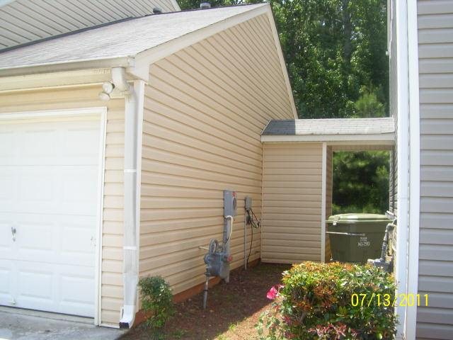 1045 Lakeside Cir, Covington, GA 30016 photo 2