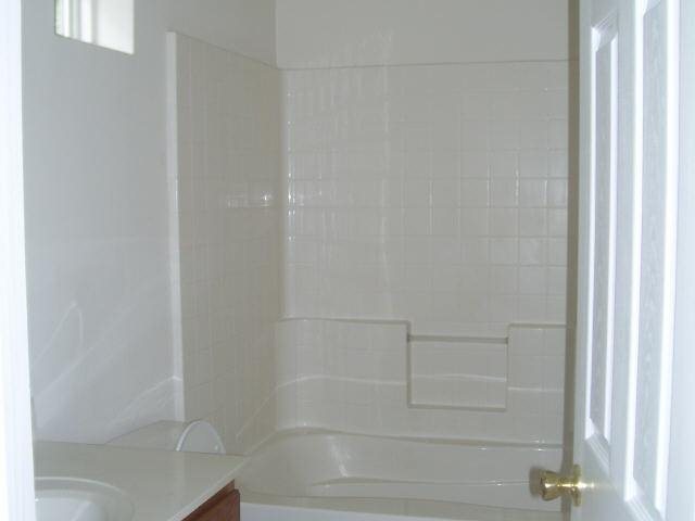 1045 Lakeside Cir, Covington, GA 30016 photo 14