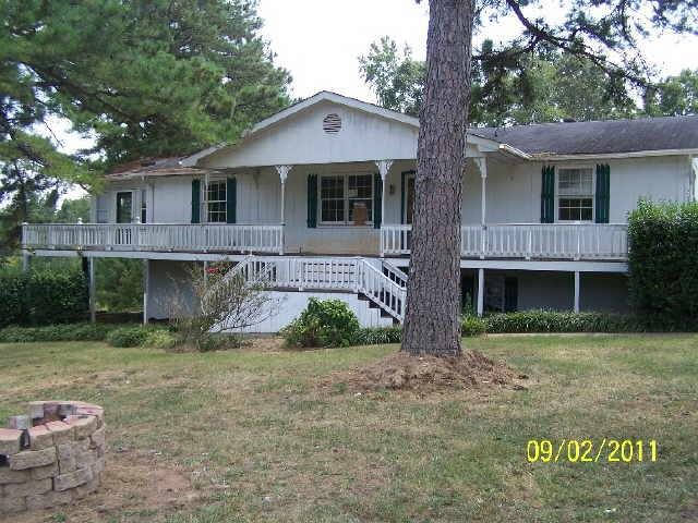 261 Pickett Bridge Rd, Covington, GA 30016 photo 1
