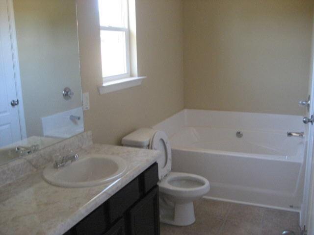 414 Haddenham Ct, Perry, GA 31069 photo 9