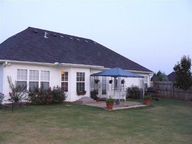 10 Creekside Ct, Covington, GA 30016 photo 2