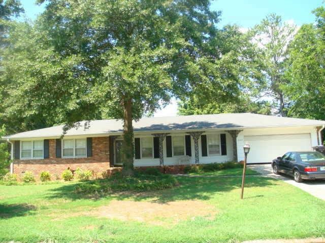 6835 Victoria Dr, Morrow, GA 30260 photo 1