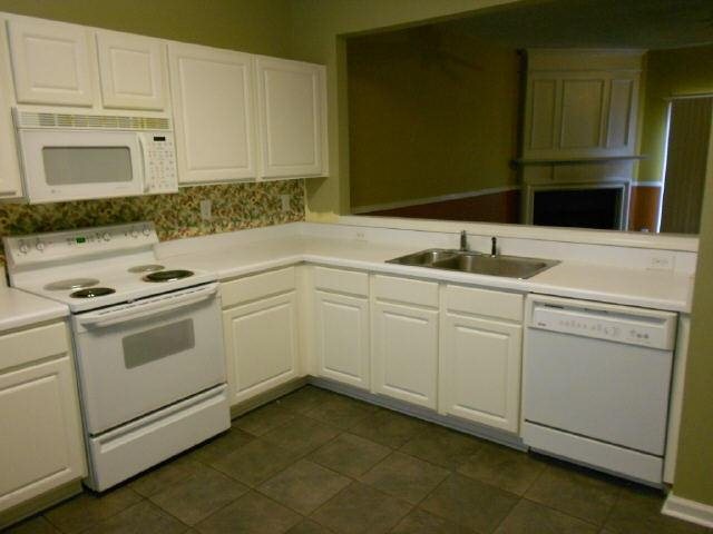 3763 Berkeley Xing, Duluth, GA 30096 photo 6