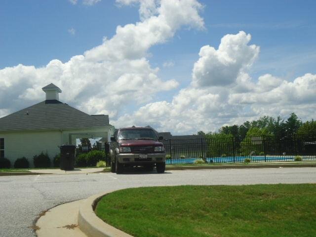 453 Andrews Dr, Hampton, GA 30228 photo 2