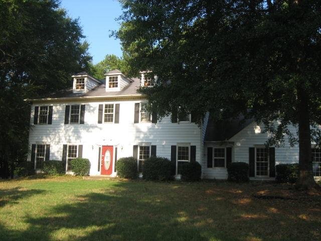 222 Village Dr, Lagrange, GA 30240 photo 1