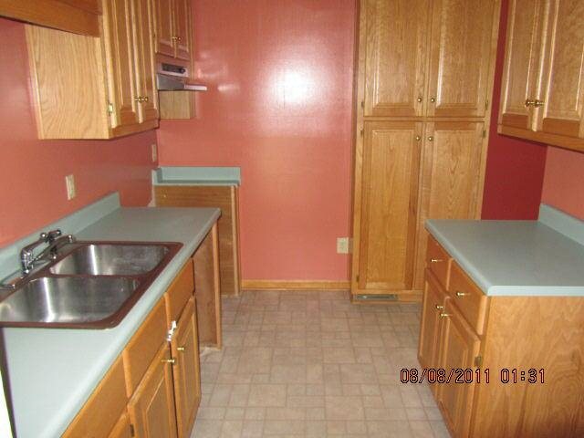 227 Mitchell Dr, Barnesville, GA 30204 photo 4