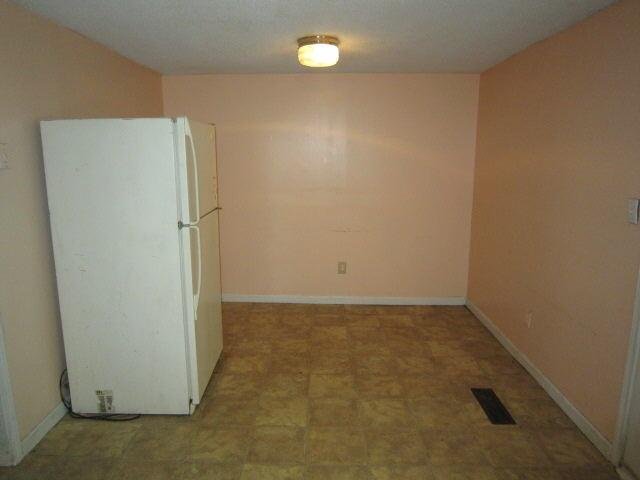 88 Chestnut St, Commerce, GA 30529 photo 4