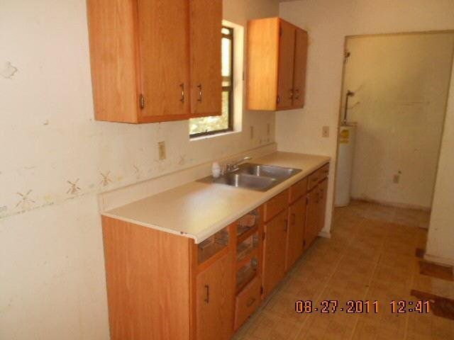 1052 Jonathans Roost Rd, Williamson, GA 30292 photo 5