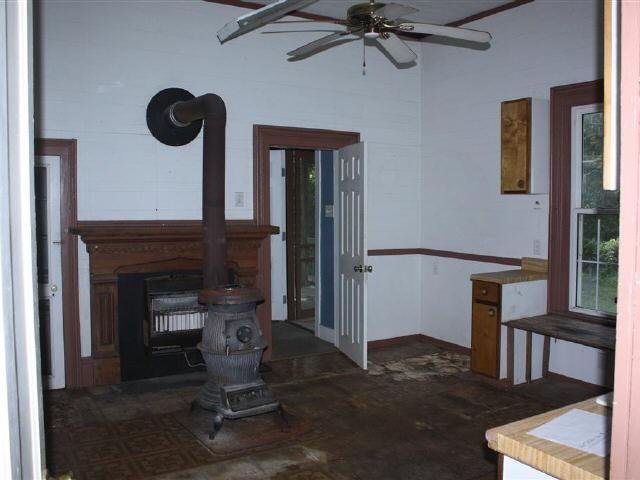 228 E Beech St, Cochran, GA 31014 photo 7