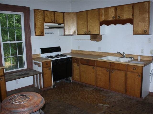 228 E Beech St, Cochran, GA 31014 photo 6