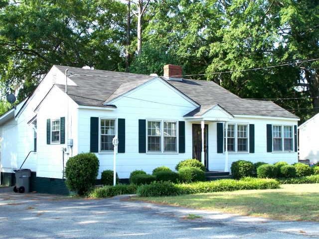 205 Beechwood Cir, Lagrange, GA 30240 photo 1