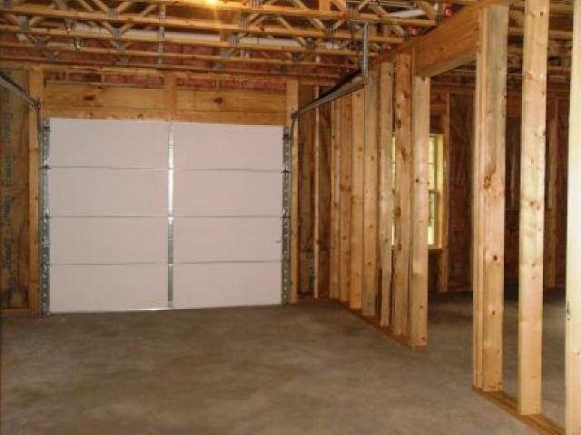 305 Crescent Dr, Forsyth, GA 31029 photo 14