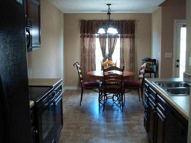 112 Perimeter Dr, Lagrange, GA 30240 photo 5