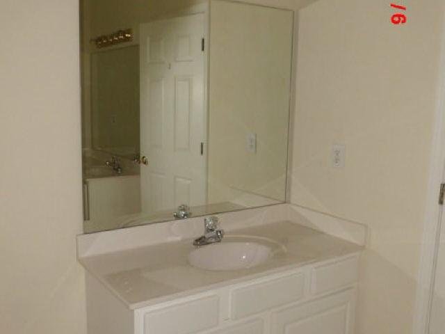 80 Saint Aurics Dr, Suwanee, GA 30024 photo 16